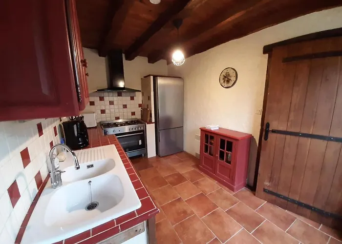 Сasa de vacaciones Ancien Moulin Rénové Avec Piscine Et Jardin, Idéal Familles, Vignobles Du Cognac - Fr-1-653-88 *